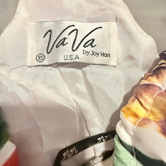 Vava by Joy Han Multicolor Floral Tank Top - Picture 5 of 8